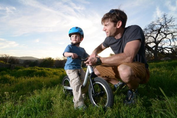 Why Kids are Better Off Without Training Wheels: My 4 Point List