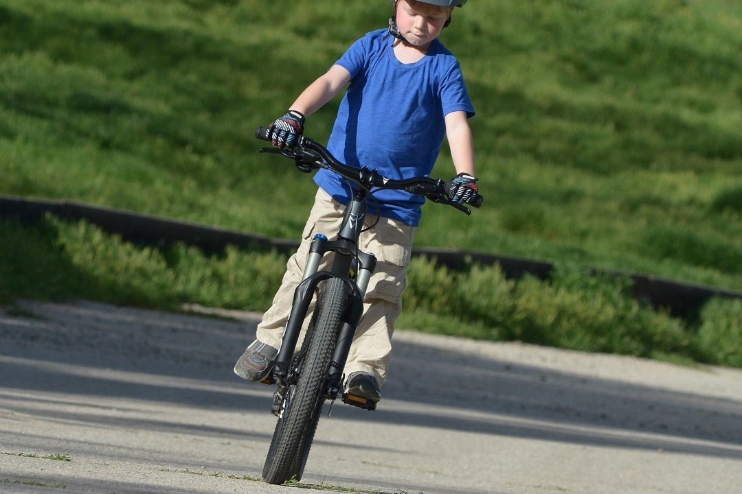 How does a Rider Keep a Bike Balanced? - Prevelo Bikes