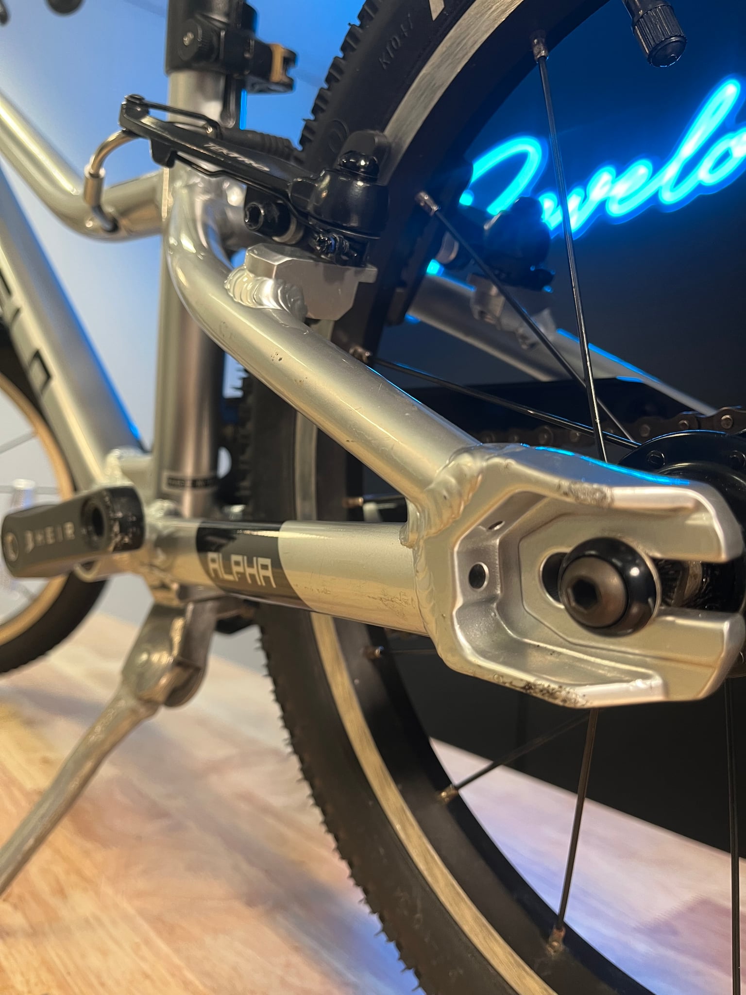 Alpha Two / MkII / Speed Silver / Good / (OUTLET)