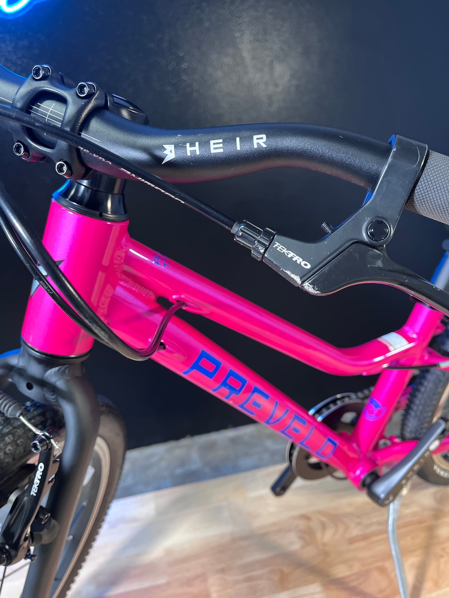 Prevelo Bikes-Alpha Three / MkII / Party Pink / Good / (OUTLET)-