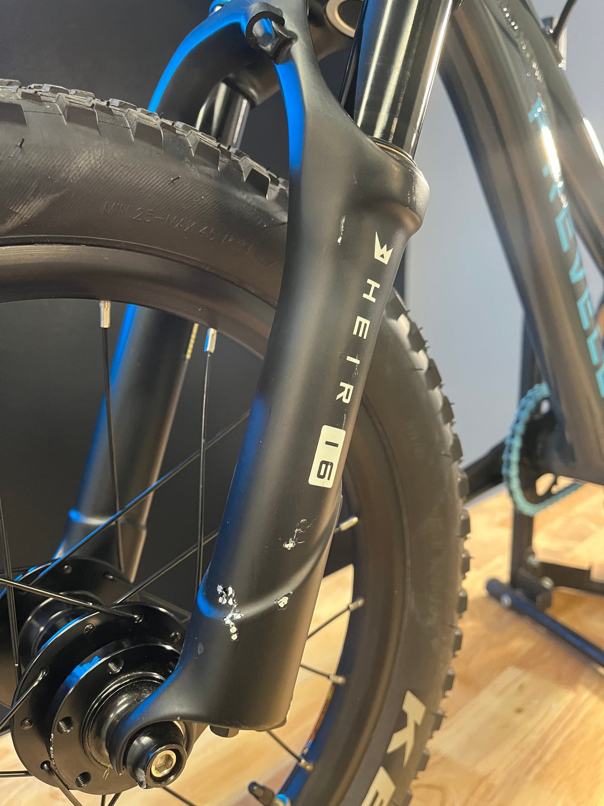 Prevelo Bikes-Bravo Two / MkI / Gravity Gray / Good / (OUTLET)-