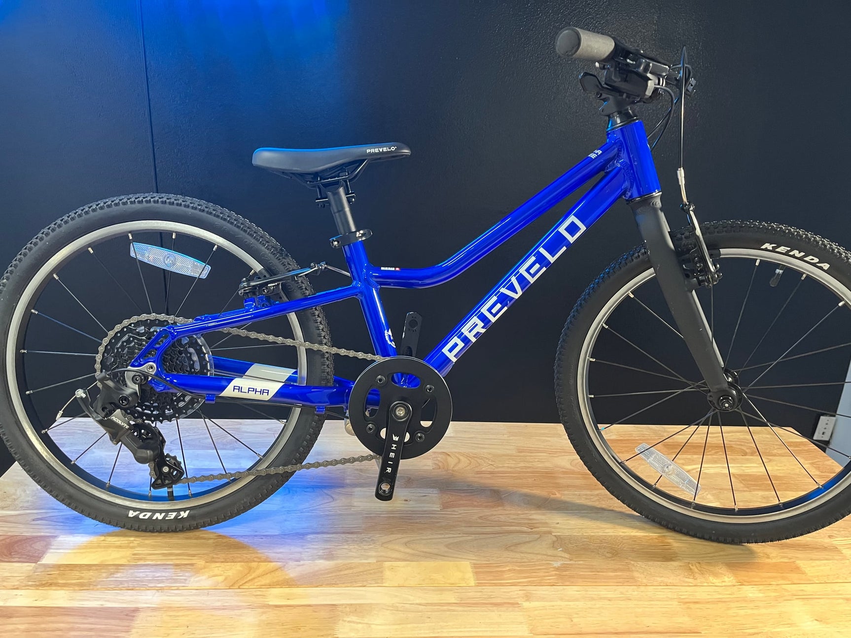 Alpha Three / MkII / Braap Blue / Good / (OUTLET)