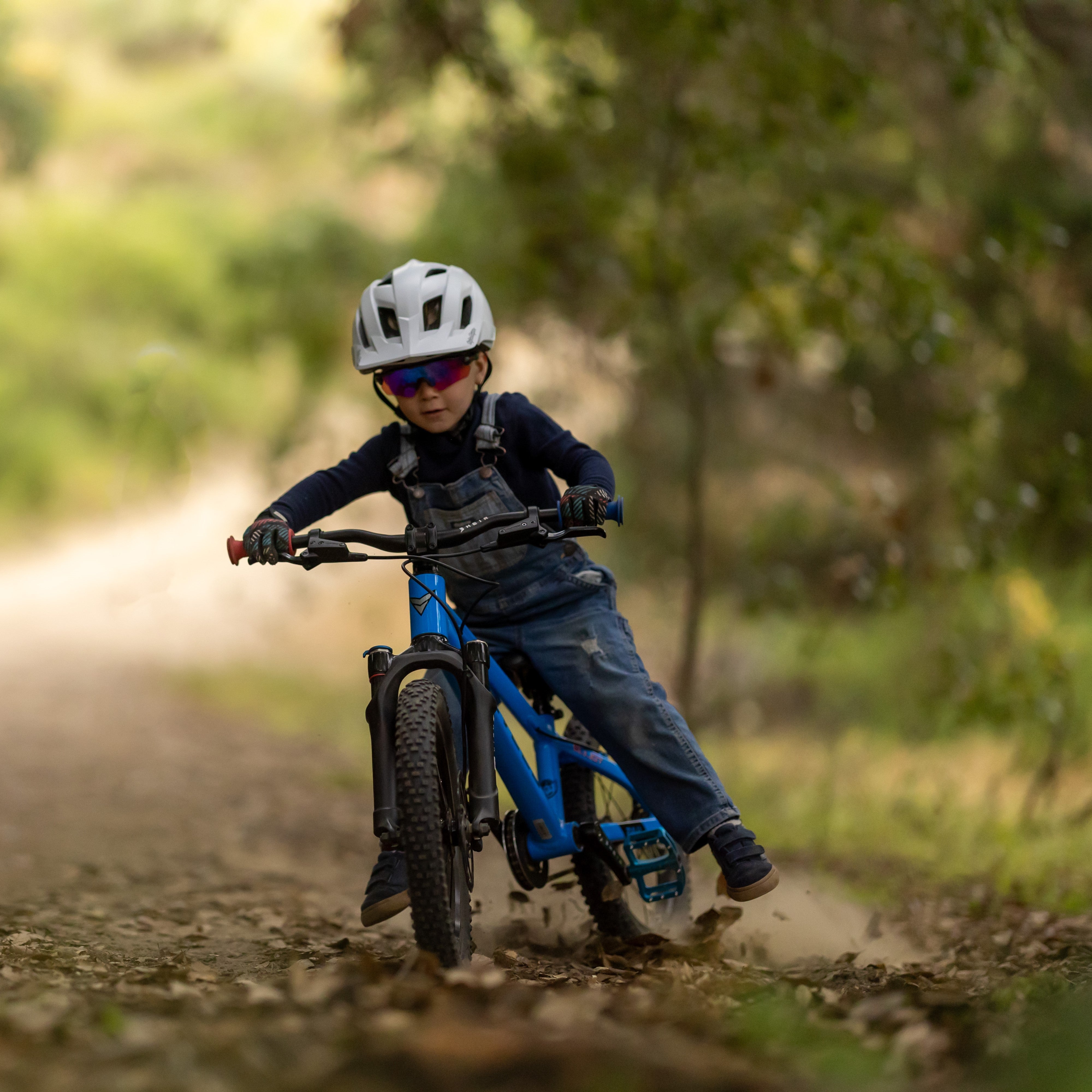 Elliot Honeycutt riding a mountain bike