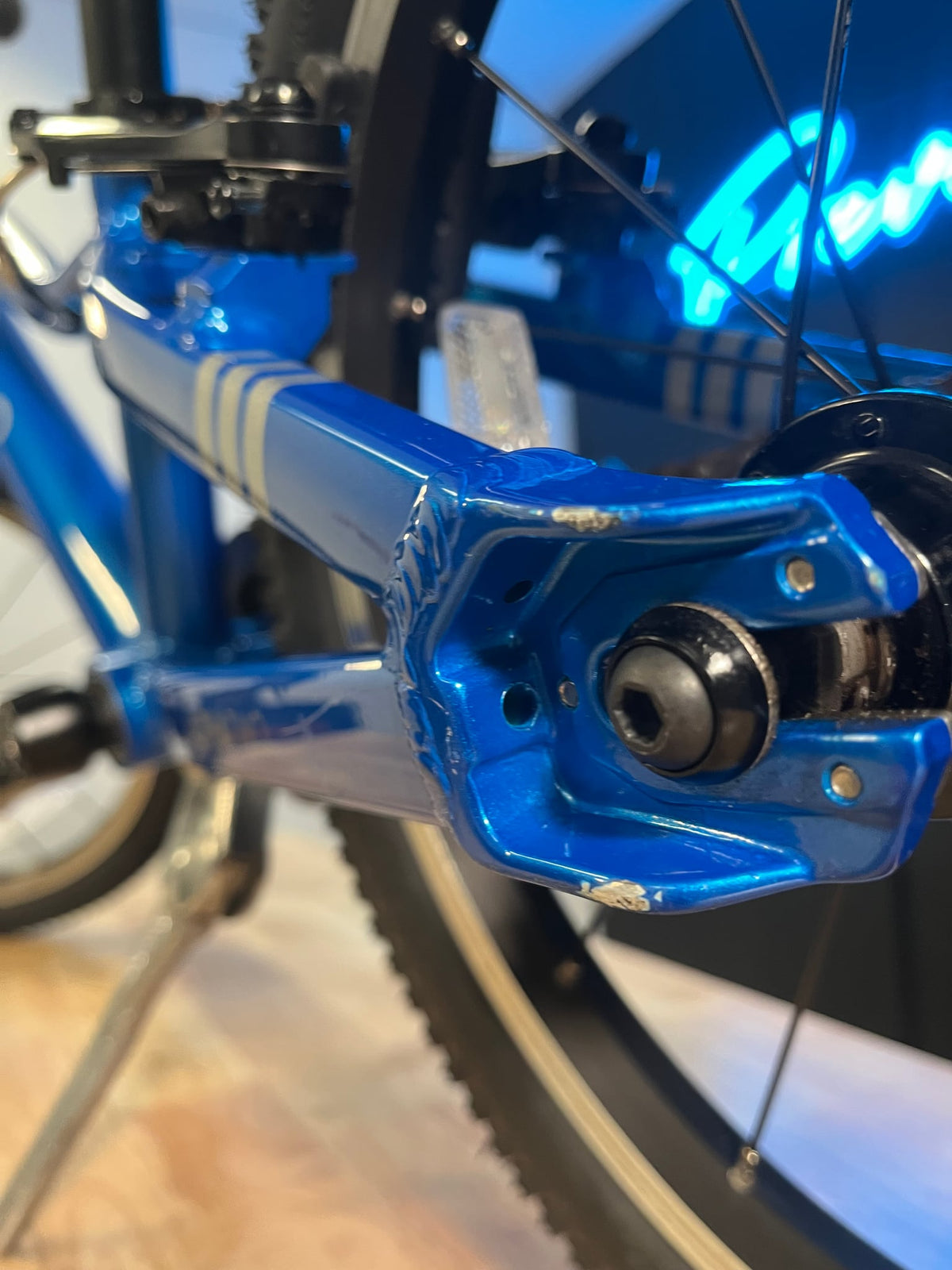 Alpha Two / MkI / Braap Blue / Good / (OUTLET)